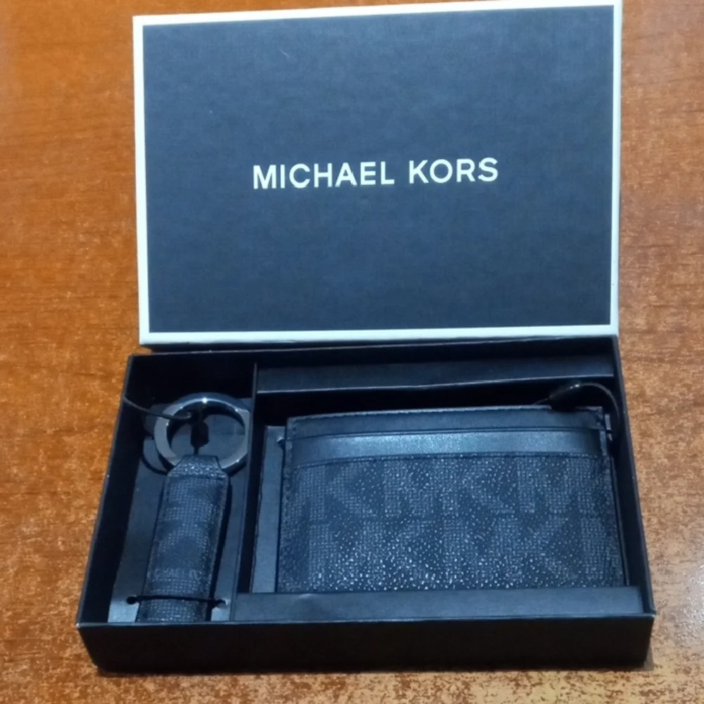 Michael Kors Black Noir Card Hold and Key Chain Set